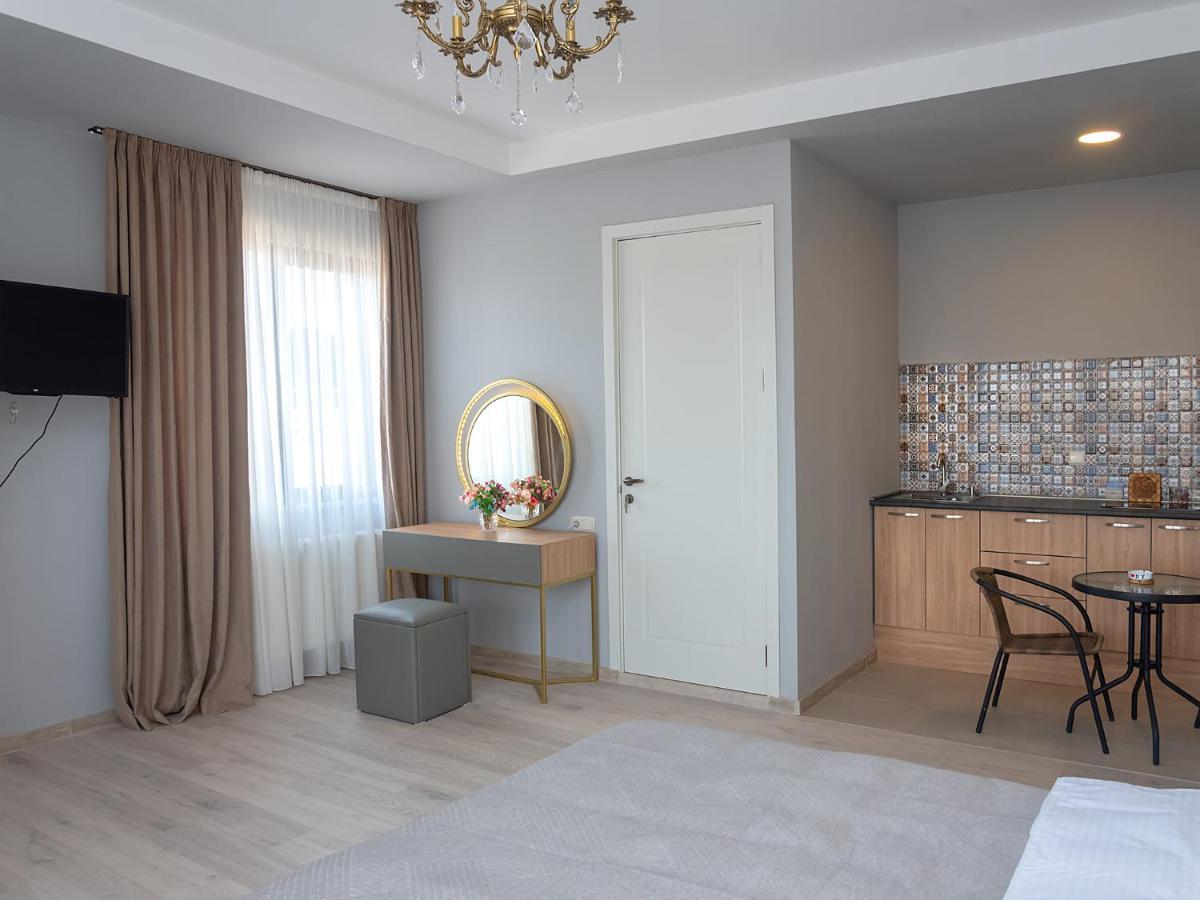 Tbilisi Mare Hotel Bagian luar foto