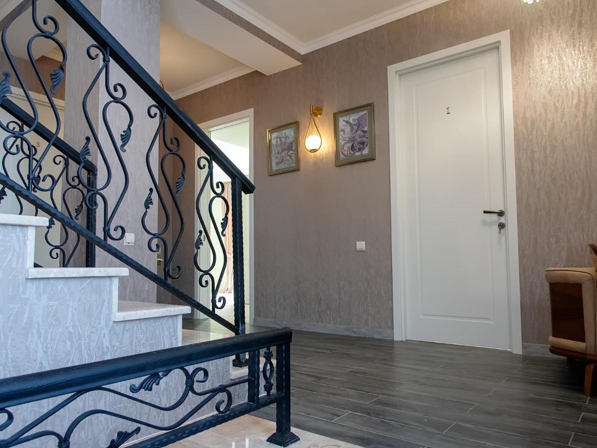 Tbilisi Mare Hotel Bagian luar foto