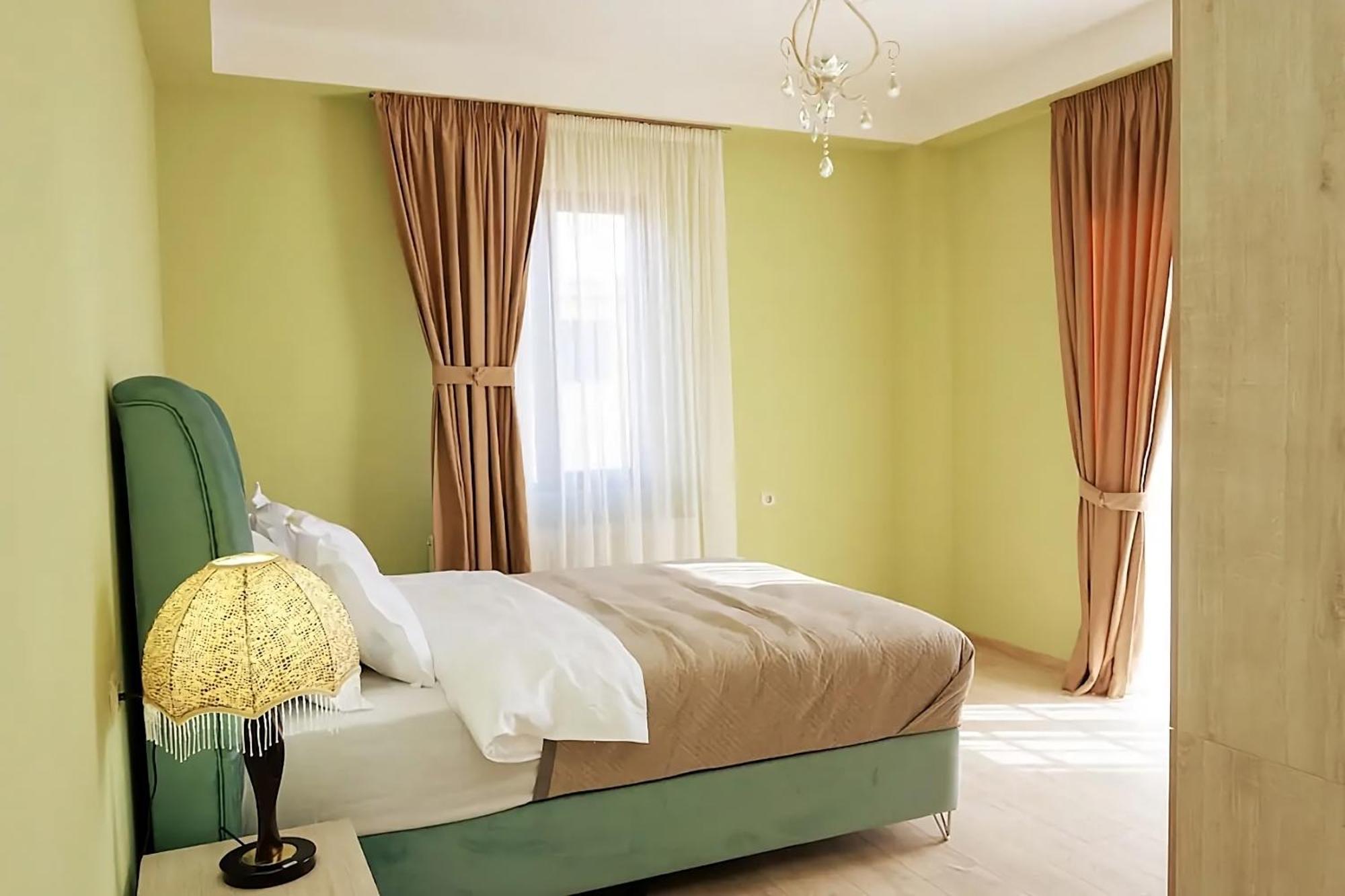 Tbilisi Mare Hotel Bagian luar foto