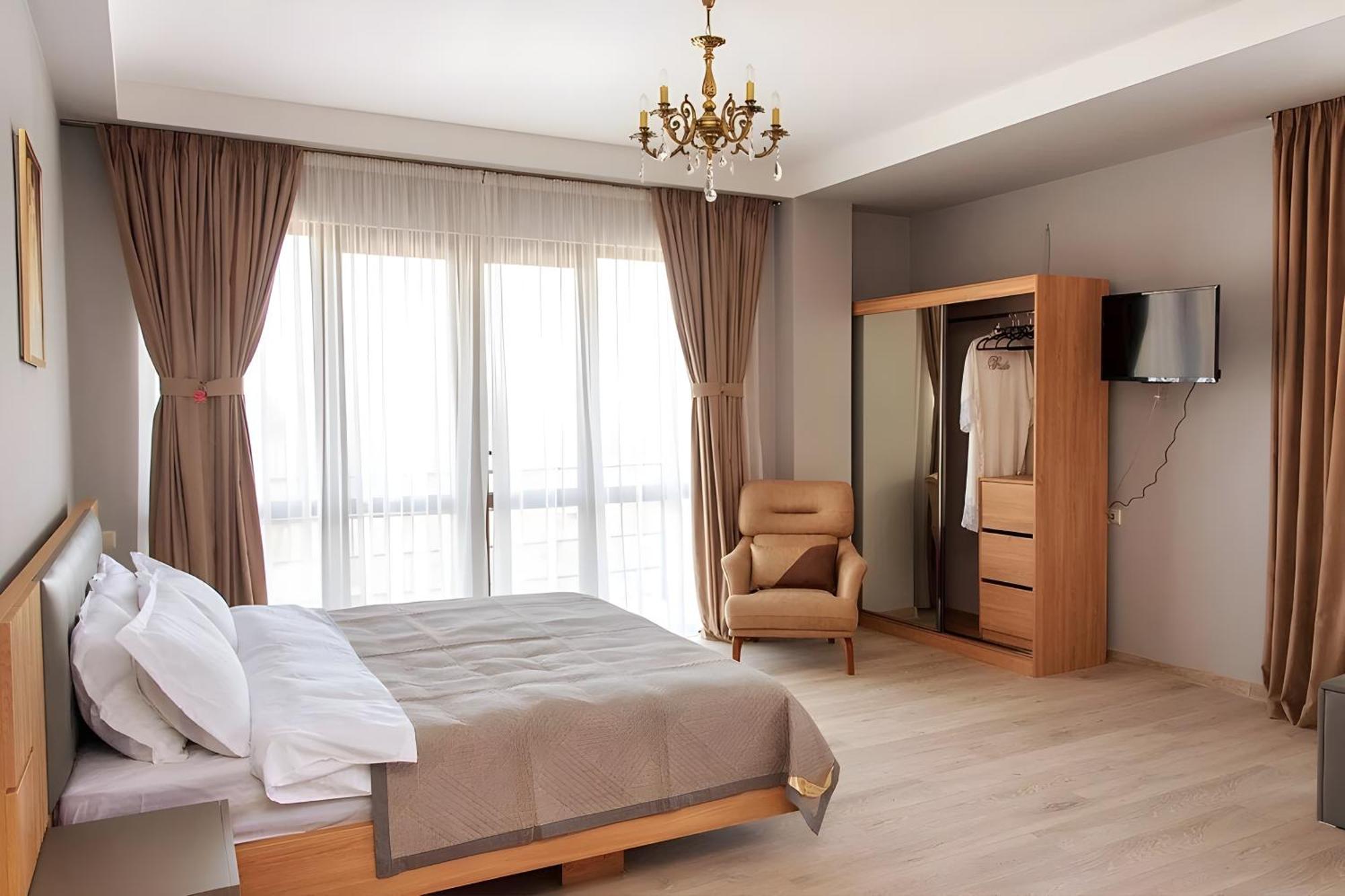 Tbilisi Mare Hotel Bagian luar foto