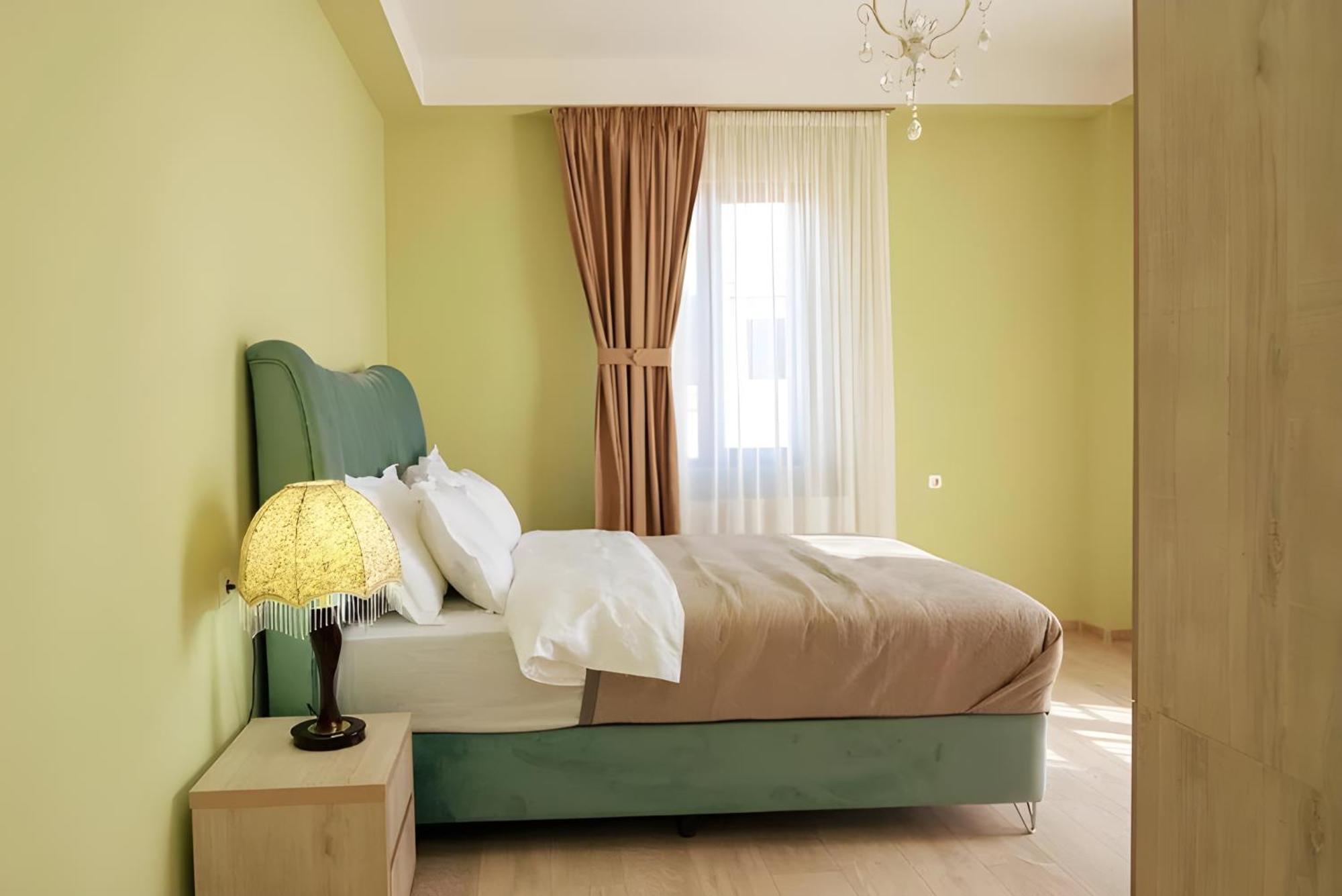 Tbilisi Mare Hotel Bagian luar foto