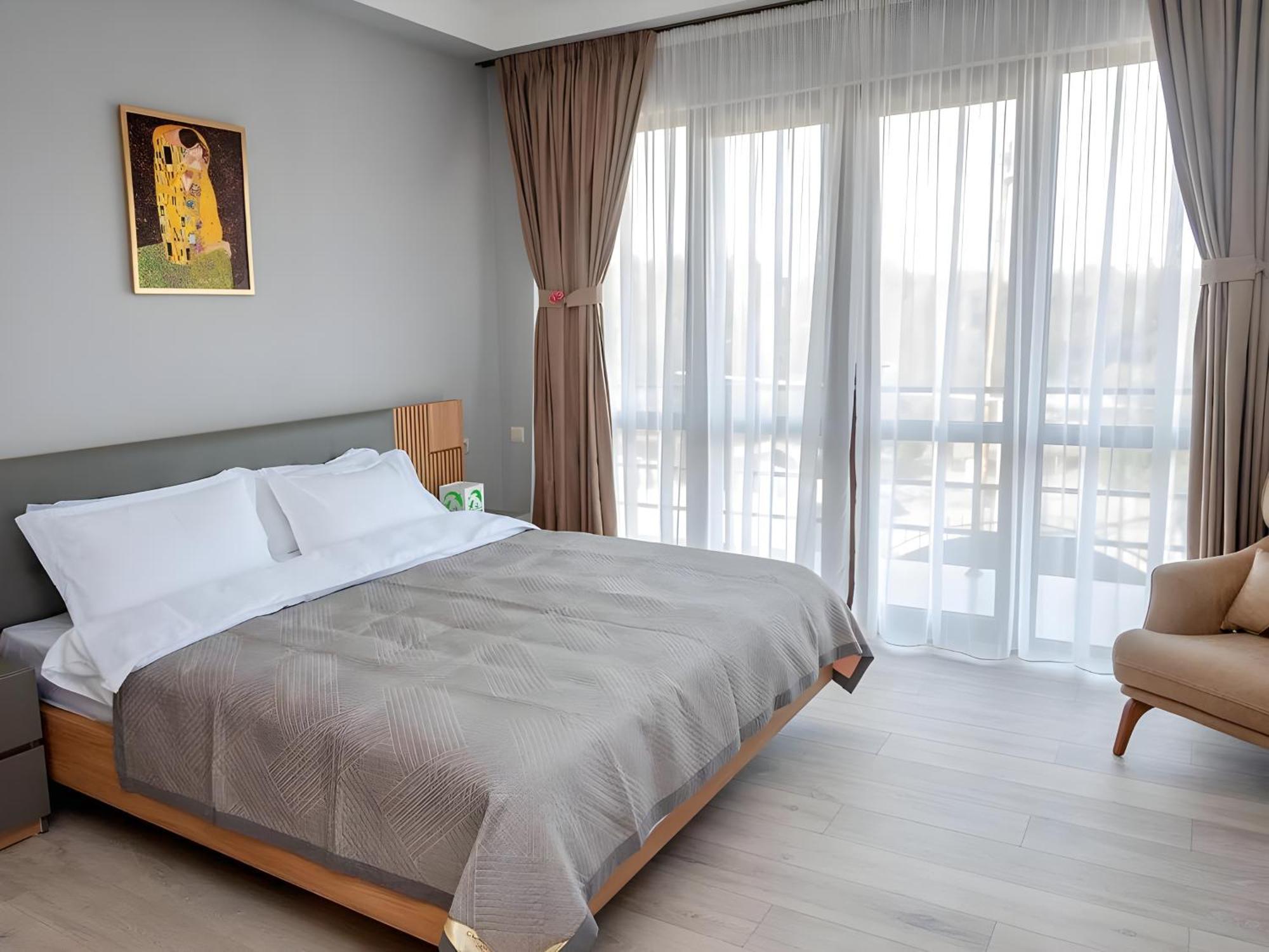 Tbilisi Mare Hotel Bagian luar foto